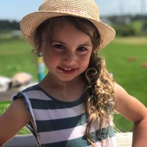 Meet your Posher, Ashley